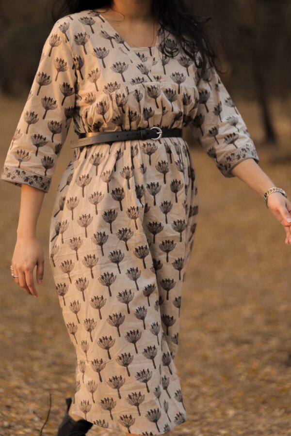 REVA FLORAL DRESS | Grey Floral Dress